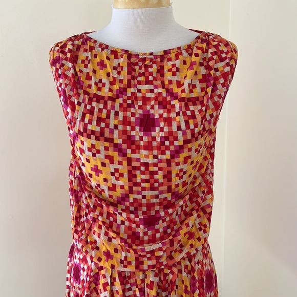 New! Ritu Kumar label SZ 3/ small red multi printed dress. - Picture 2 of 9